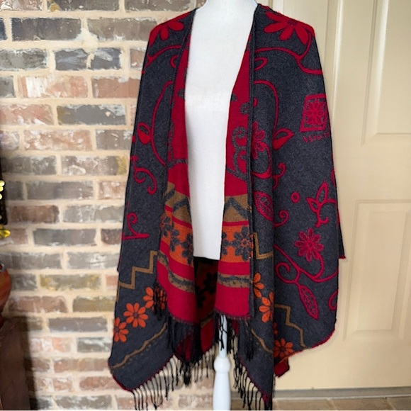 Urban Mangoz Jackets & Blazers - Urban Mangoz Wool Wrap Red Gray Tan Floral Patterned Shawl Poncho